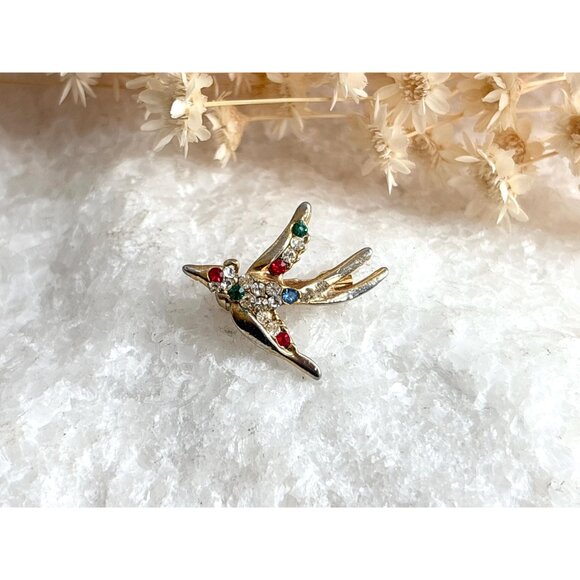 Rhinestoned Bird In Flight Gold Toned Vintage Costume Jewelry Brooch | Lapel Pin - Picture 7 of 7